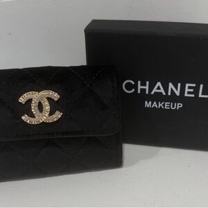 GWP CHANEL Black Quilted Mini Wallet with Gold CC Crystal Logo